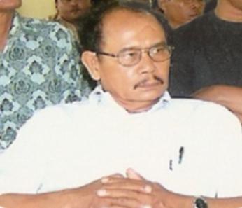 Drs. Milon Somak